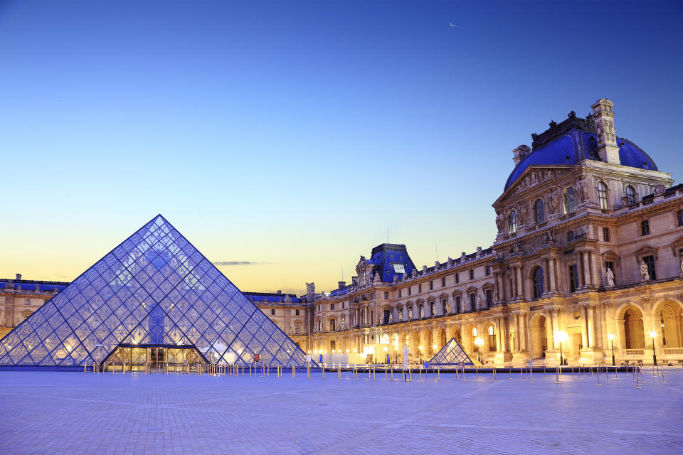 The Louvre in Paris contains a wealth of art. (Photo: seng chye teo via Getty Images)