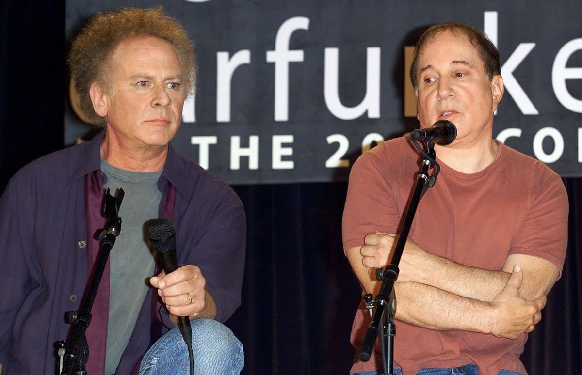 Art Garfunkel (left) and Paul Simon in 2003 (Getty Images)