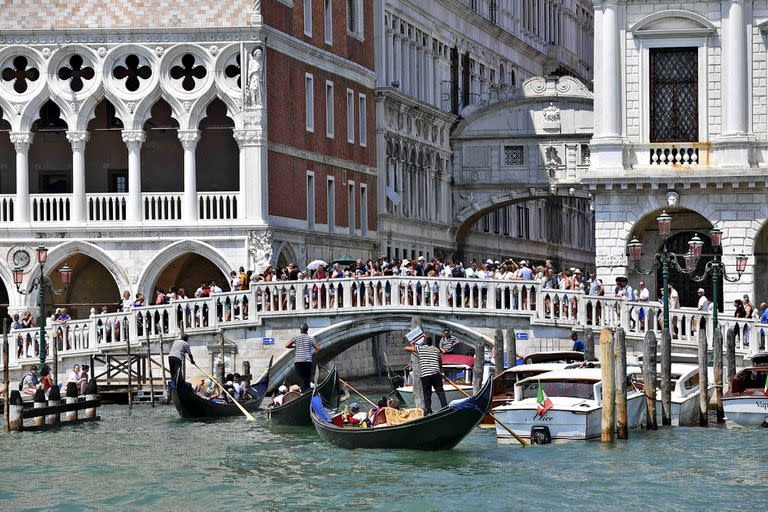 Turistas en Venecia, Italia