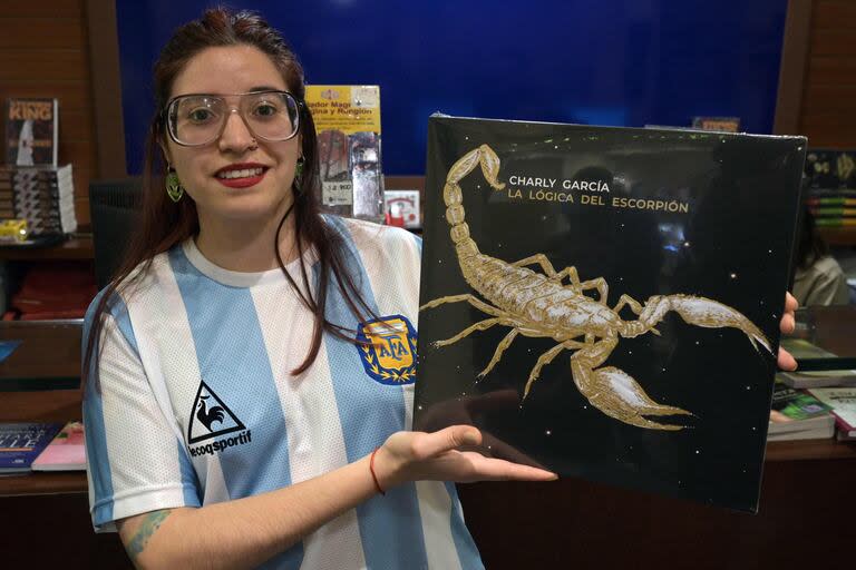 Una de las felices beneficiarias del flamante vinilo de La lógica del escorpión, de Charly García