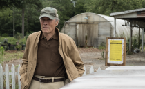 <p>Clint Eastwood plays a 90-year-old horticulturist who takes a job peddling drugs for the Mexican cartel. With the DEA on his back, he must decide whether to right the wrongs of his past before the enforcement and dealers catch up with him. </p>