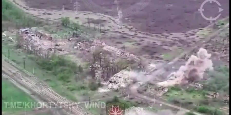 A Russian grouping was hit near Ocheretyne, a still of the video published by the Khortytsia troop grouping on April 21.