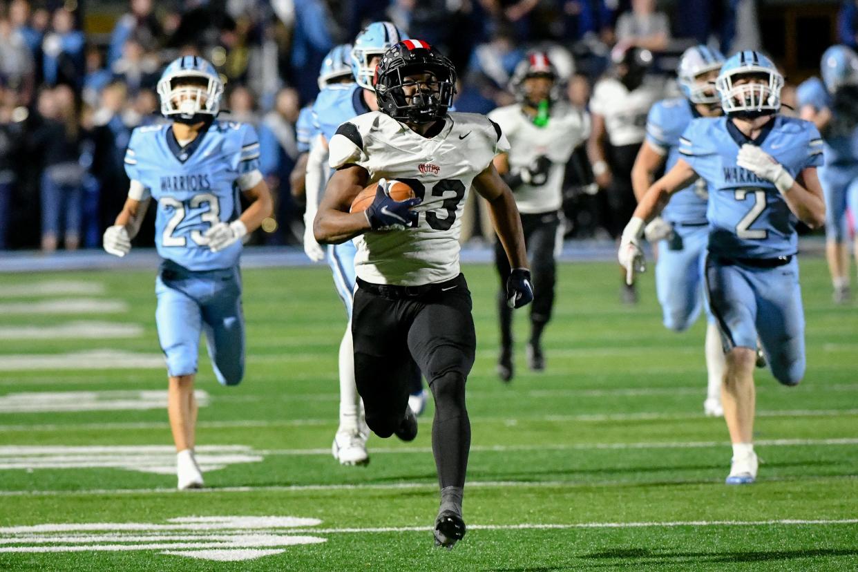 Aliquippa's Tiqwai Hayes scores his second touchdown of the night.