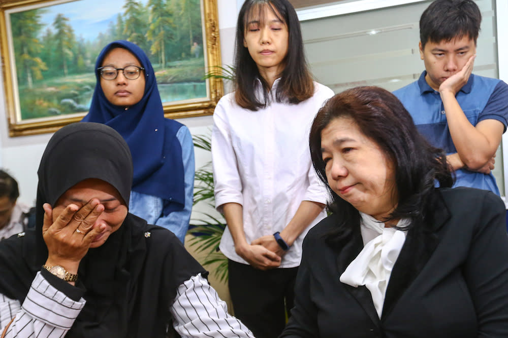 Norhayati Mohd Arifin and Susanna Liew attend the announcement of Suhakam’s public inquiry findings into the disappearances of pastor Raymond Koh and Amri Che Mat in Kuala Lumpur April 3, 2019. — Picture by Hari Anggara