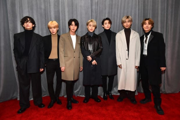 BTS Treats Fans With A Mini Fashion Show In Super Stylish Outfits