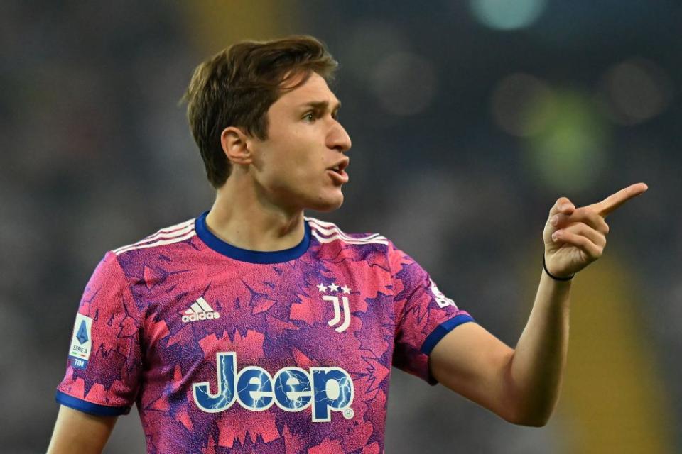 Udine, Italia - 4 de junio: Federico Chiesa de Juventus hace gestos durante el partido de Serie A entre Udinese Calcio y Juventus en Dacia Arena el 4 de junio de 2023 en Udine, Italia.  (Foto de Alessandro Sabatini/Getty Images)