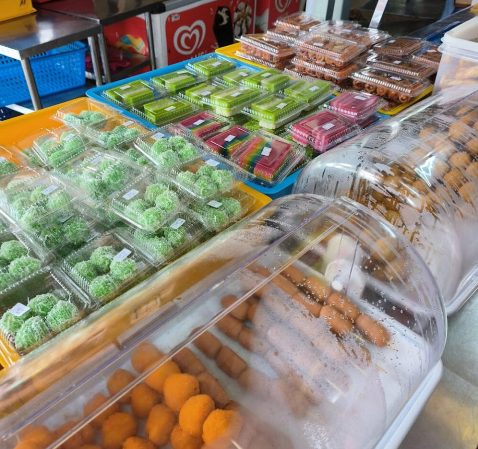 Klebang Coconut Shake - Kuih