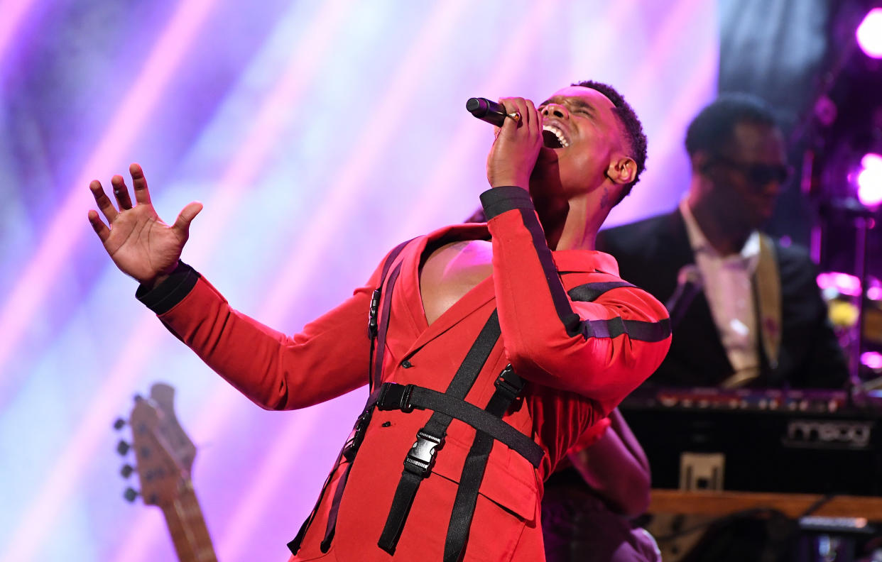 Singer Avery Wilson performing onstage during 2019 Black Music Honors.  (Photo: Paras Griffin via Getty Images)