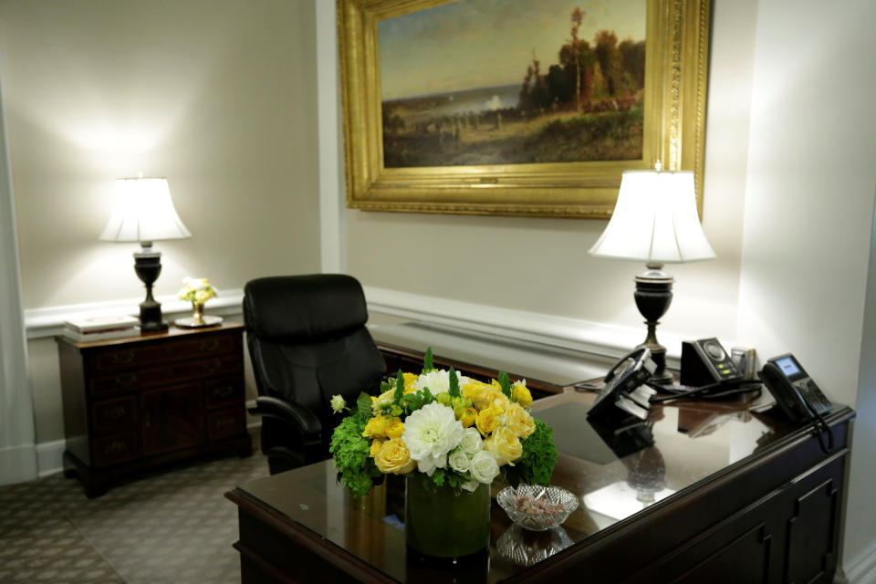 <p>The West Wing lobby of the White House is seen after a renovation in Washington, Aug. 22, 2017. (Photo: Yuri Gripas/Reuters) </p>