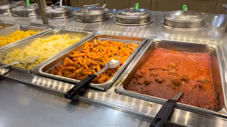 the hot food bar at Whole Foods