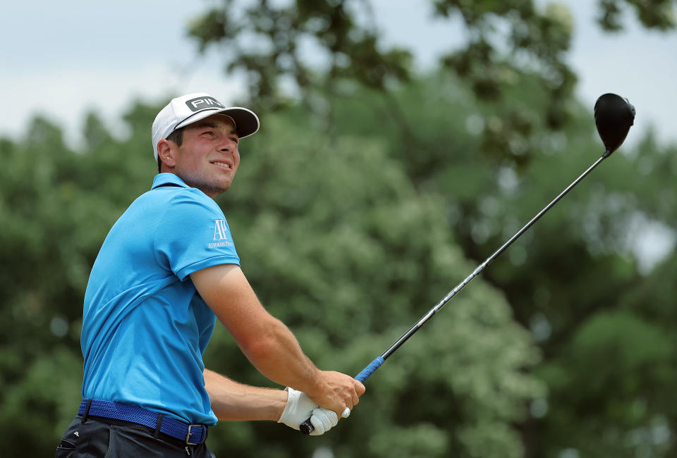 Viktor Hovland hitting a drive during the final round of the 2023 Charles Schwab Challenge