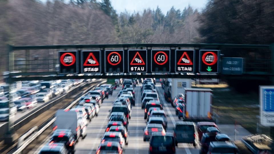 Es dürfte noch viele Jahre dauern, bis auf deutschen Straßen die Elektroautos dominieren.