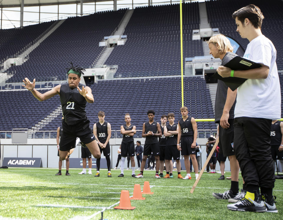 Young athletes being put through their paces (NFL/Sean Ryan)