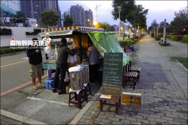 《新北新莊景點美食》新莊早鳥吐司行動餐車~早起的鳥兒有碳烤吐司吃