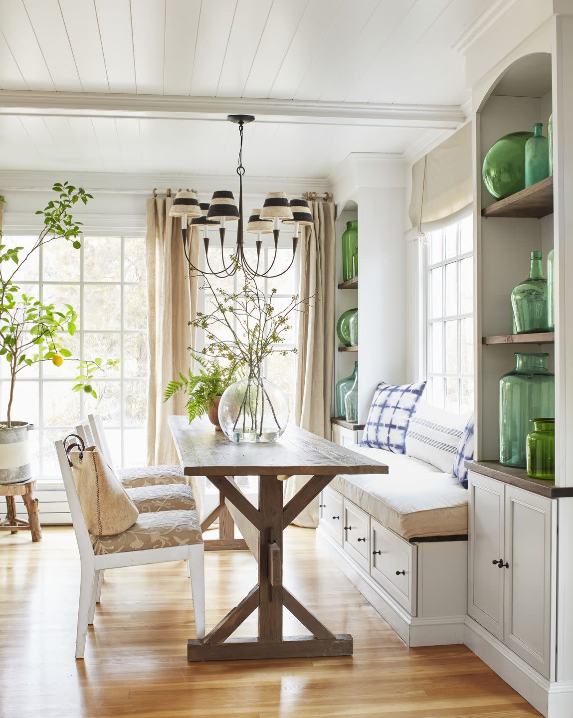 neutral dining room