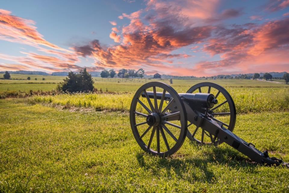 Canon aiming at a battlefield of Gettysburg, USA via Getty Images