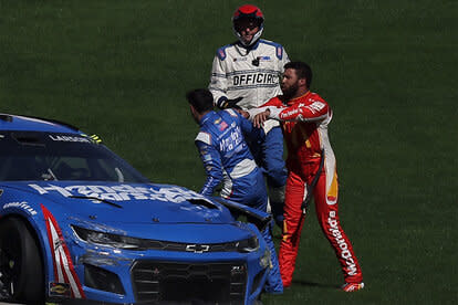 Bubba Wallace  Confrontating Kyle Larson