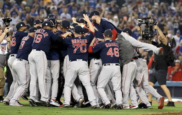 The Yankees-Red Sox rivalry was unmatched 🗣️ (via: @tbsnetwork)