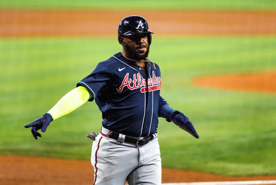 El jardinero de los Bravos Marcell Ozuna pegó un jonrón en la cuarta entrada del partido ante los Marlins, celebrado el 4 de mayo de 2023 en Miami.