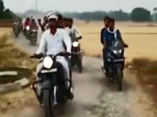 Visual of the post poll victory procession in Amethi (Photo/ANI)