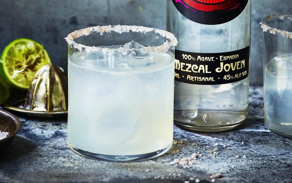 smoky margharita recipe - Quiquiriqui Mezcal