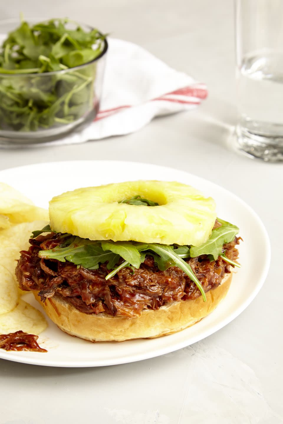 Slow Cooker Hawaiian Pulled Pork Sandwiches