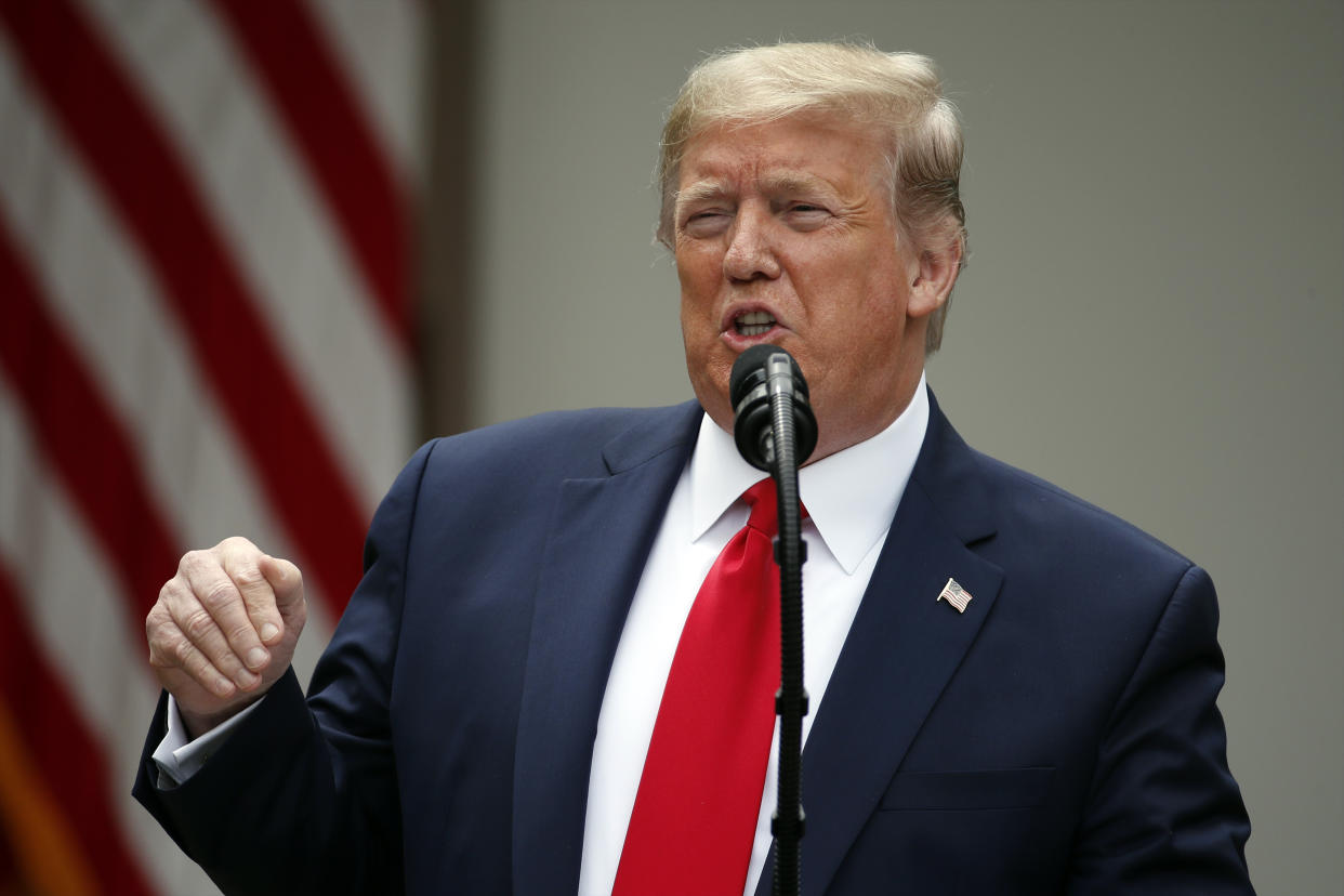 El presidente Donald Trump en el jardín de la Casa Blanca en Washington, DC, durante su comparecencia para hablar de la crisis del coronavirus este viernes 29 de mayo de 2020. (AP Photo/Alex Brandon)