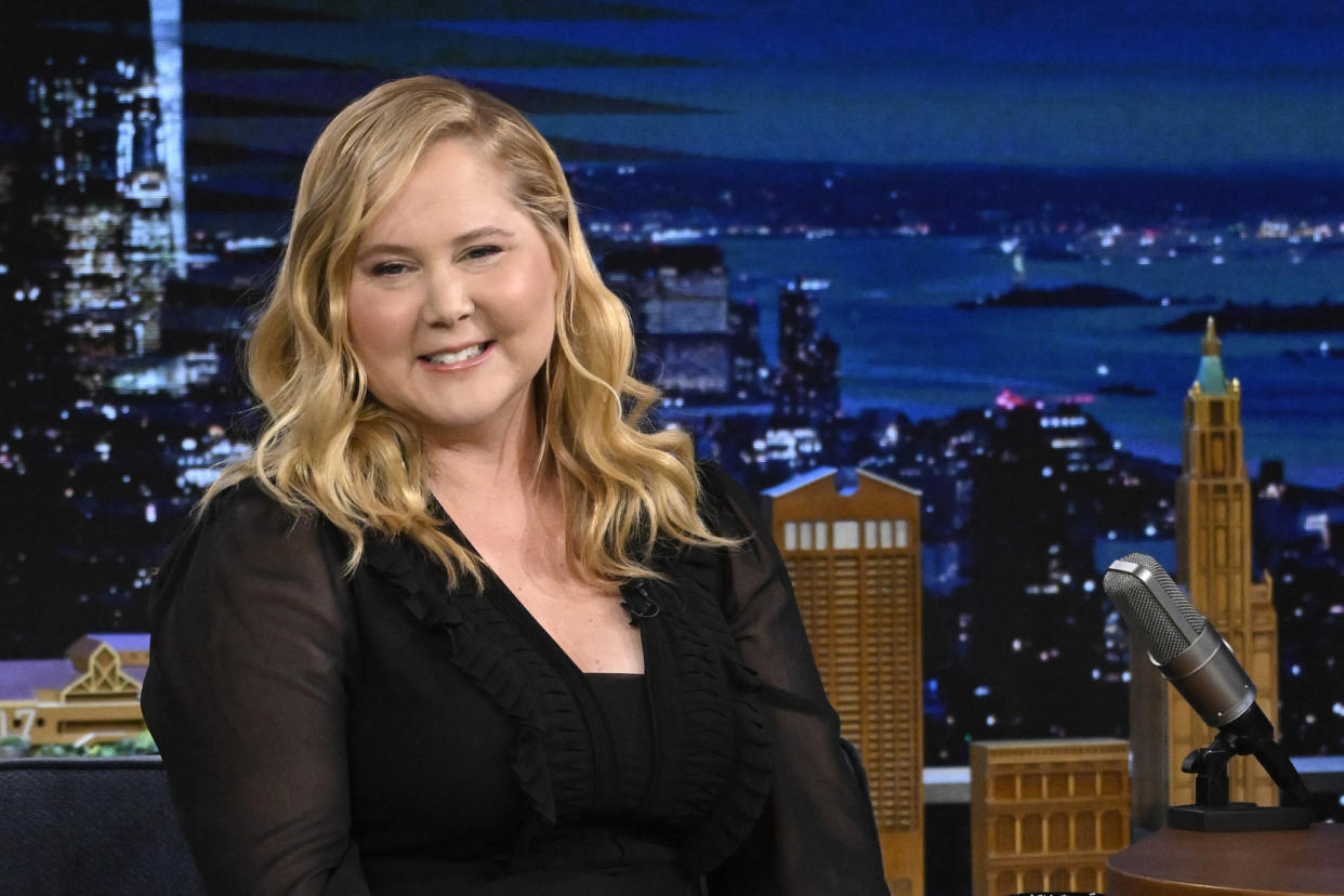 Amy Schumer revealed she has Cushing syndrome. What you need to know about excess cortisol, which causes the condition. (Getty Images)