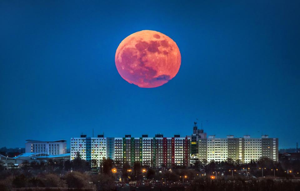 A blue moon rises over Hull