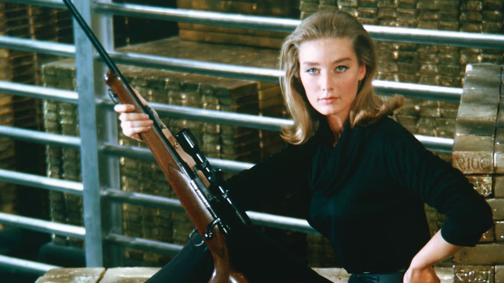 Tania Mallet en “Goldfinger”. Yahoo Magazines