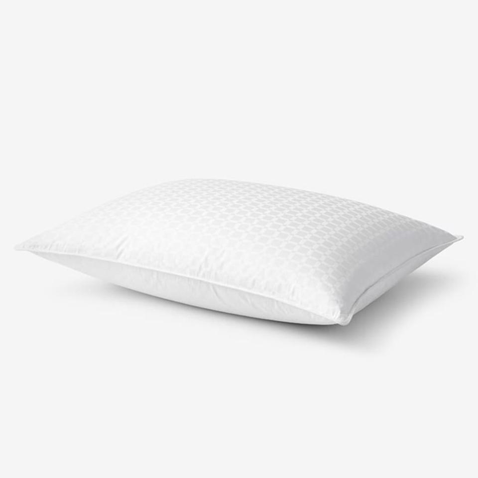 <p><a href="https://go.redirectingat.com?id=74968X1596630&url=https%3A%2F%2Fwww.thecompanystore.com%2Flegends-luxury-soft-goose-down-pillow%2F11056A-K-WHITE.html&sref=https%3A%2F%2Fwww.elle.com%2Ffashion%2Fshopping%2Fg44602489%2Fbest-luxury-pillows%2F" rel="nofollow noopener" target="_blank" data-ylk="slk:Shop Now;elm:context_link;itc:0;sec:content-canvas" class="link ">Shop Now</a></p><p>Royal Down Pillow</p><p>thecompanystore.com</p><p>$355.00</p>