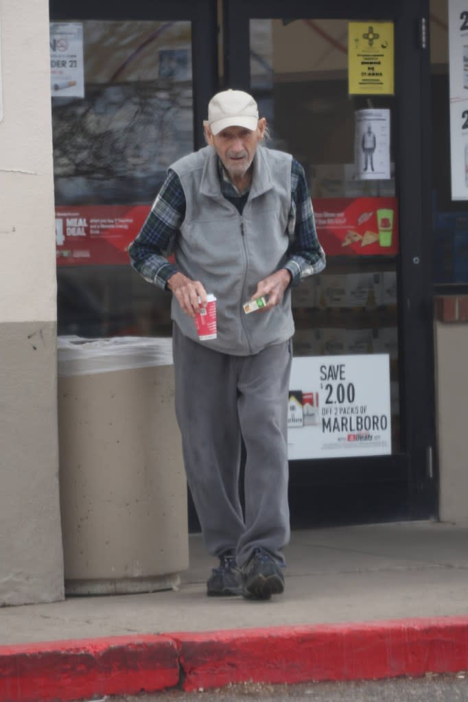 Gene Hackman on a recent shopping trip. SplashNews.com