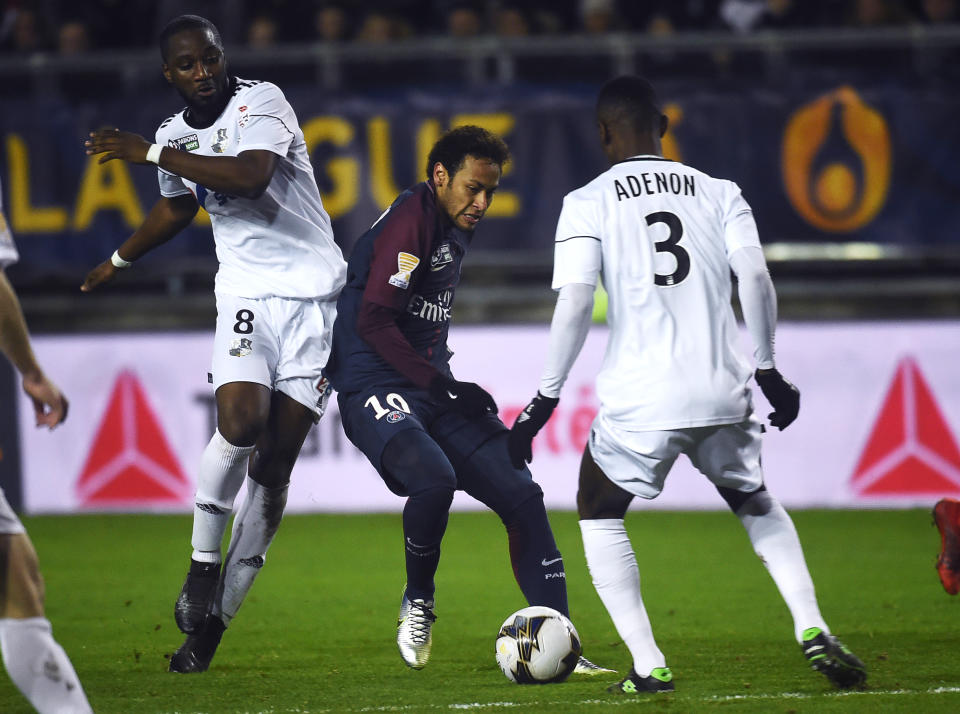 Neymar, buteur sur penalty ce soir