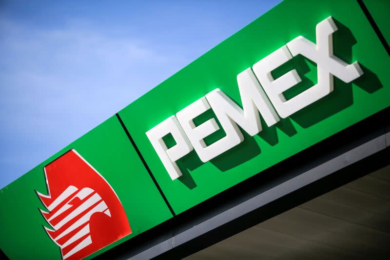 FOTO DE ARCHIVO. El logotipo de la empresa estatal mexicana Petróleos Mexicanos (Pemex) aparece en una gasolinera en Ciudad Juárez, México