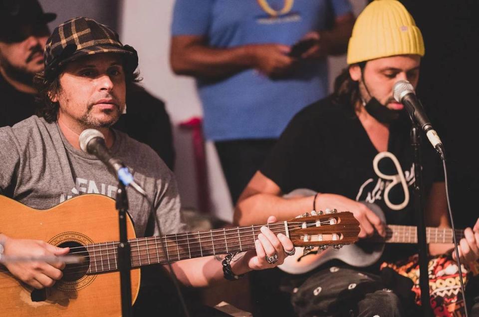 Servando y Florentino en gira mundial “El último y nos vamos…” en la FTX Arena.