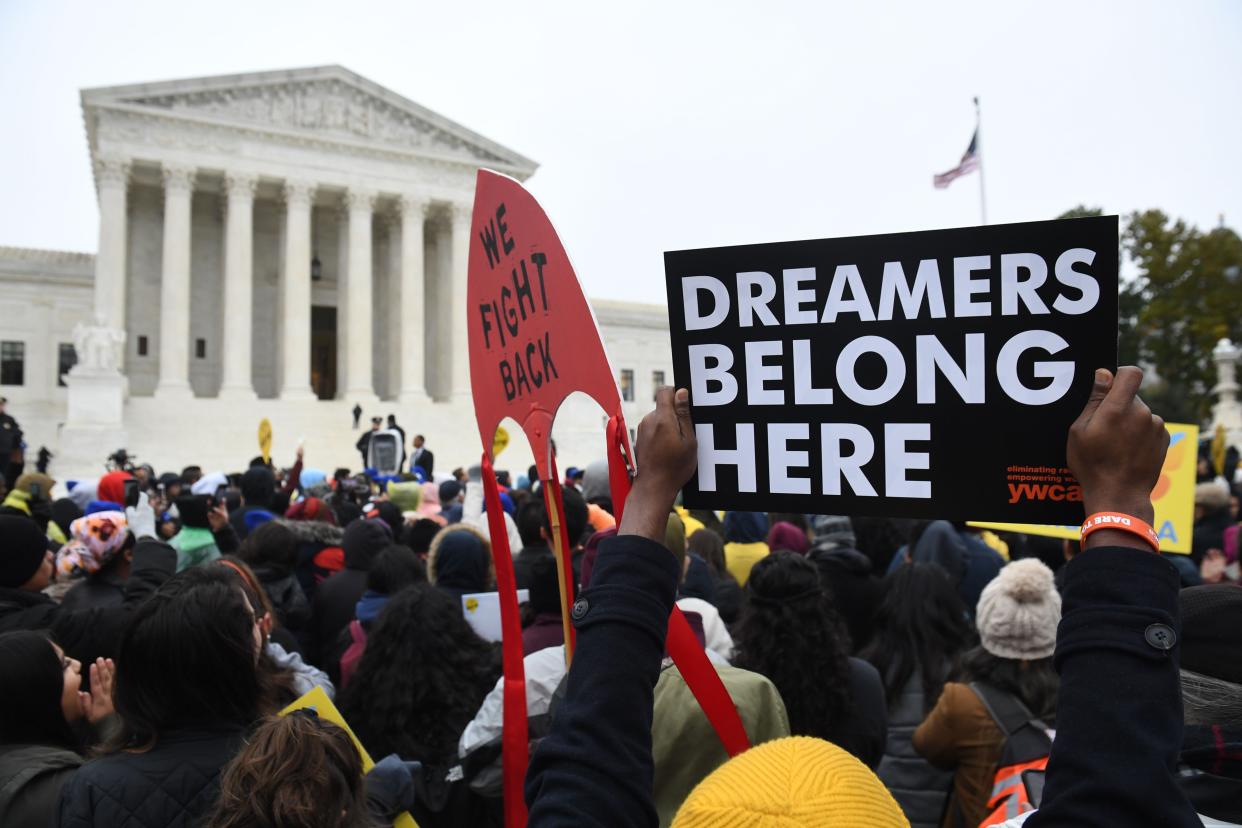 Immigration rights activists take part in a rally in front of the U.S. Supreme Court in Washington, D.C. on Nov. 12, 2019. (Photo: SAUL LOEB via Getty Images)