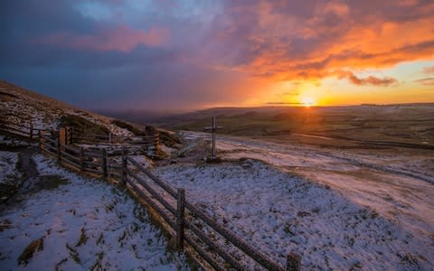 Boxing Day Surise at Mam Tor North Derbyshire - Credit: Charlotte Graham 