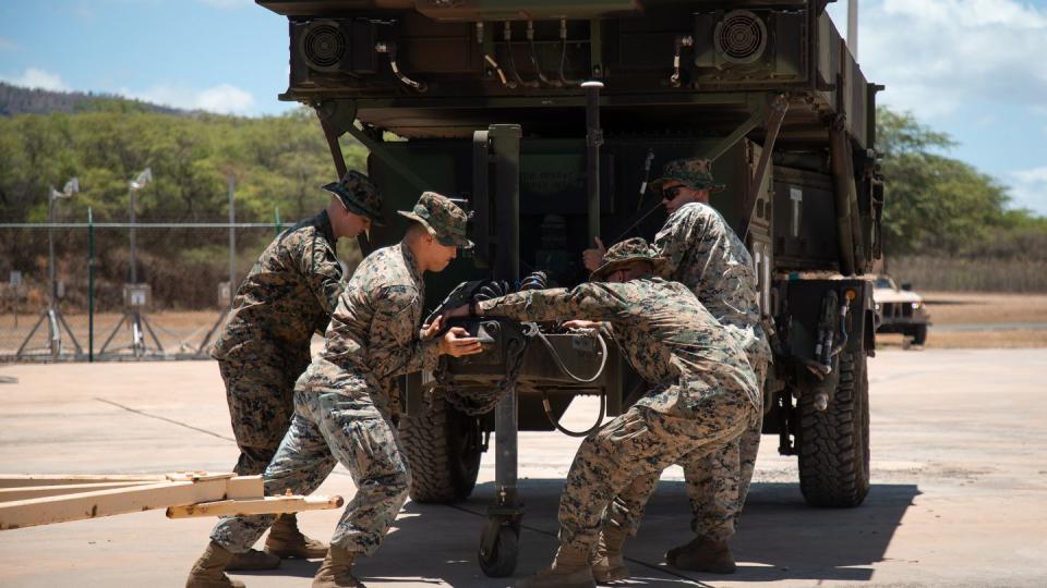 U.S. Marines deploy a AN/TPS-80 Ground/Air Task Oriented Radar during the Rim of the Pacific exercise on Kauai, Hawaii, in July 2022. (Sgt. Melanye Martinez/U.S. Marine Corps)