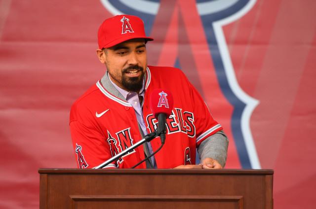 Angels keep Anthony Rendon on active roster for now – Orange