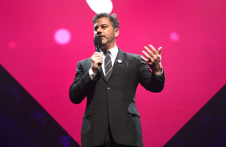 Jimmy Kimmel pulls out of talk show after testing positive for COVID-19 credit:Bang Showbiz