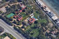Queen B and Jay Z welcomed their twins this week and it's reported by Daily Mail that the pair along with daughter Blue Ivy and the new twins will be calling this Malibu mansion home up until the end of August!
