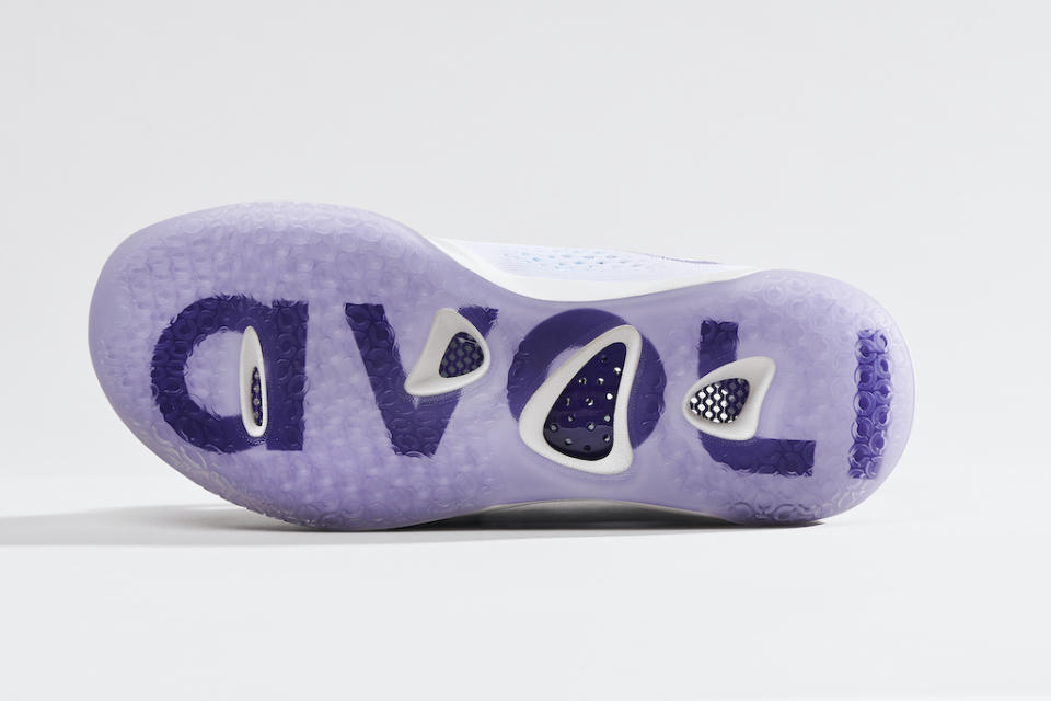 Avoli shoes have a ventilation system that releases moist air through the sole.<cite>THOMAS TEAL</cite>