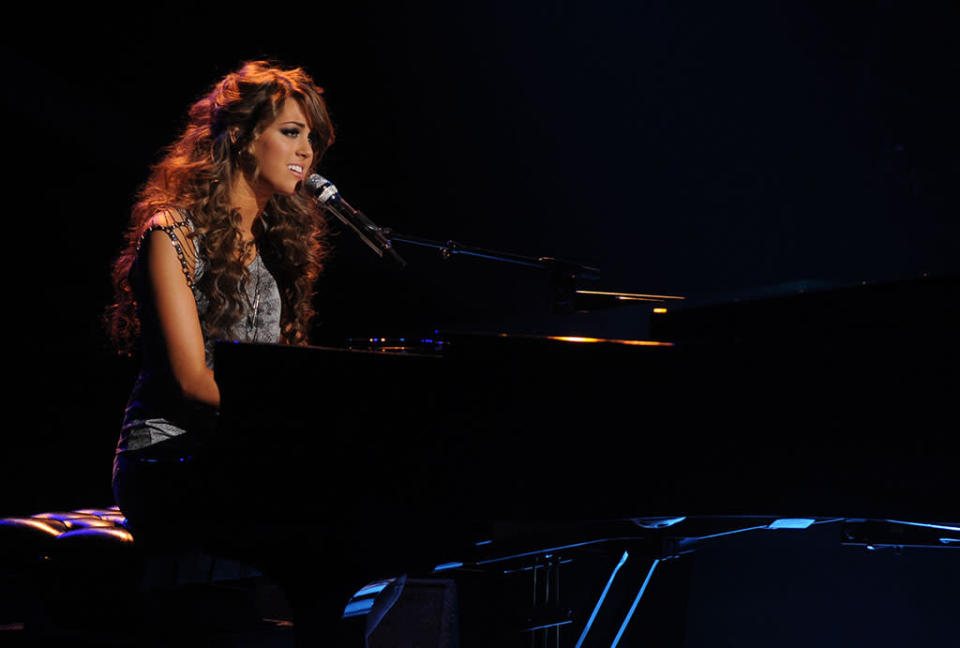 Angie Miller performs "I'll Stand by You" on the Wednesday, April 17 episode of "American Idol."