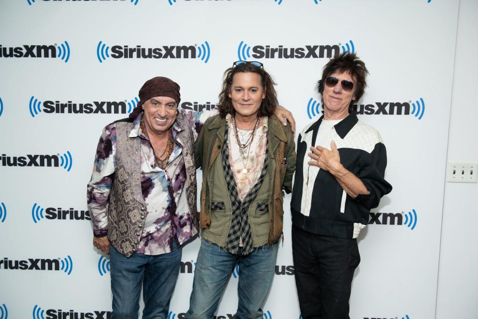 (L-R) Steven Van Zandt, Johnny Depp and Jeff Beck visit the SiriusXM Studios in New York for a SiriusXM Town Hall in support of Jeff Beck and Johnny DeppÕs album '18' on October 12, 2022 in New York City. 