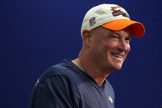 Denver Broncos: Twitter reacts to team's sideline caps for 2022 season