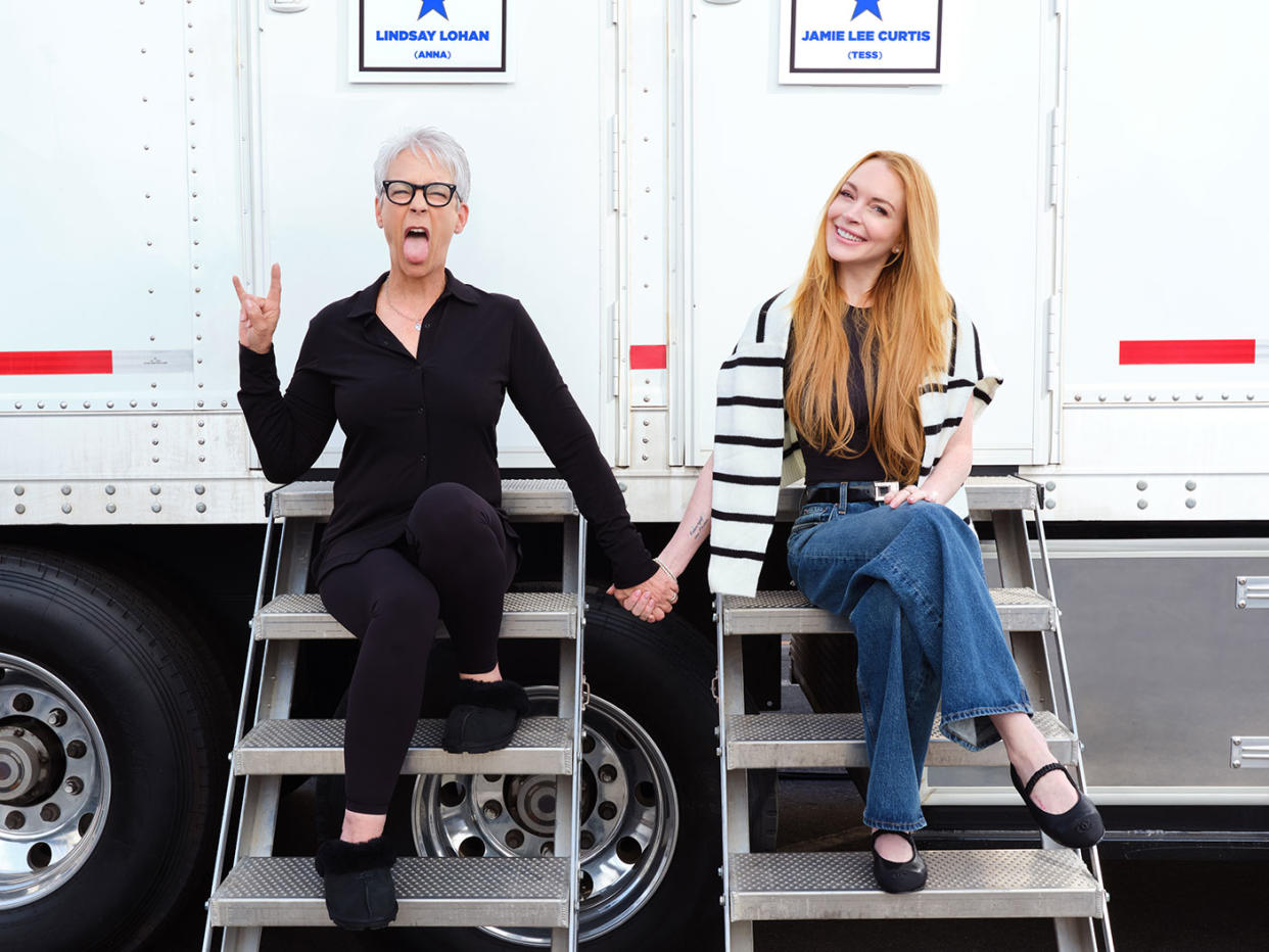 Jamie Lee Curtis and Lindsay Lohan on the set of Freaky Friday 2