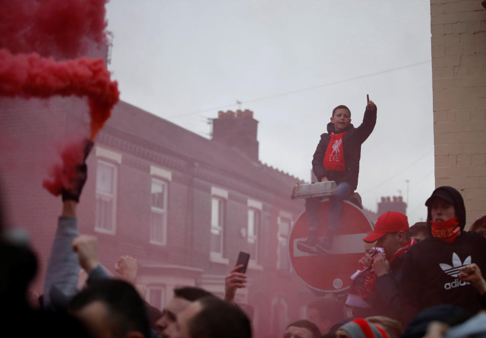 <p>Soccer Football – Champions League Quarter Final First Leg – Liverpool vs Manchester City – Anfield, Liverpool, Britain – April 4, 2018 Liverpool fans outside the stadium before the match Action Images via Reuters/Carl Recine </p>