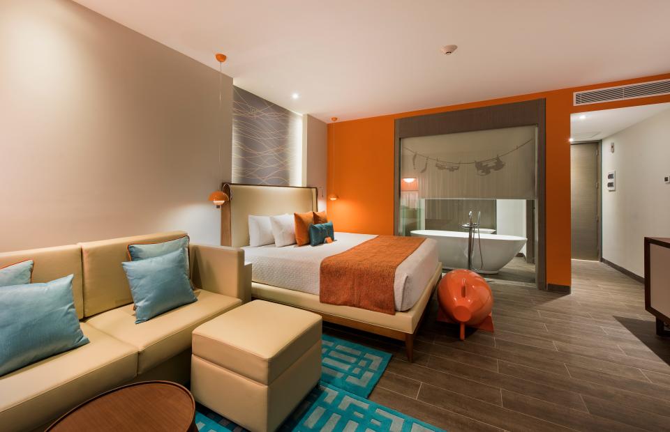 The Nickelodeon's nest swim-up suite accommodated out family of two adults, a teen and a tween.