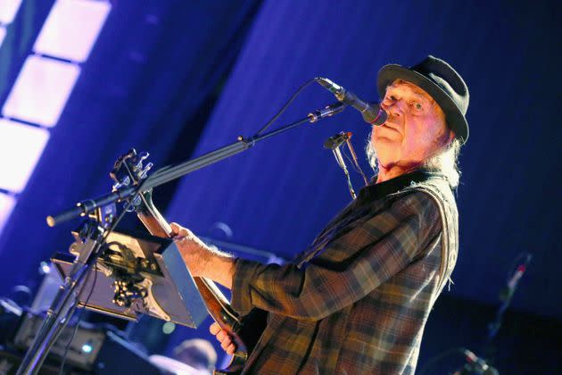 Neil Young performing in 2019 (Photo: Gary Miller via Getty Images)