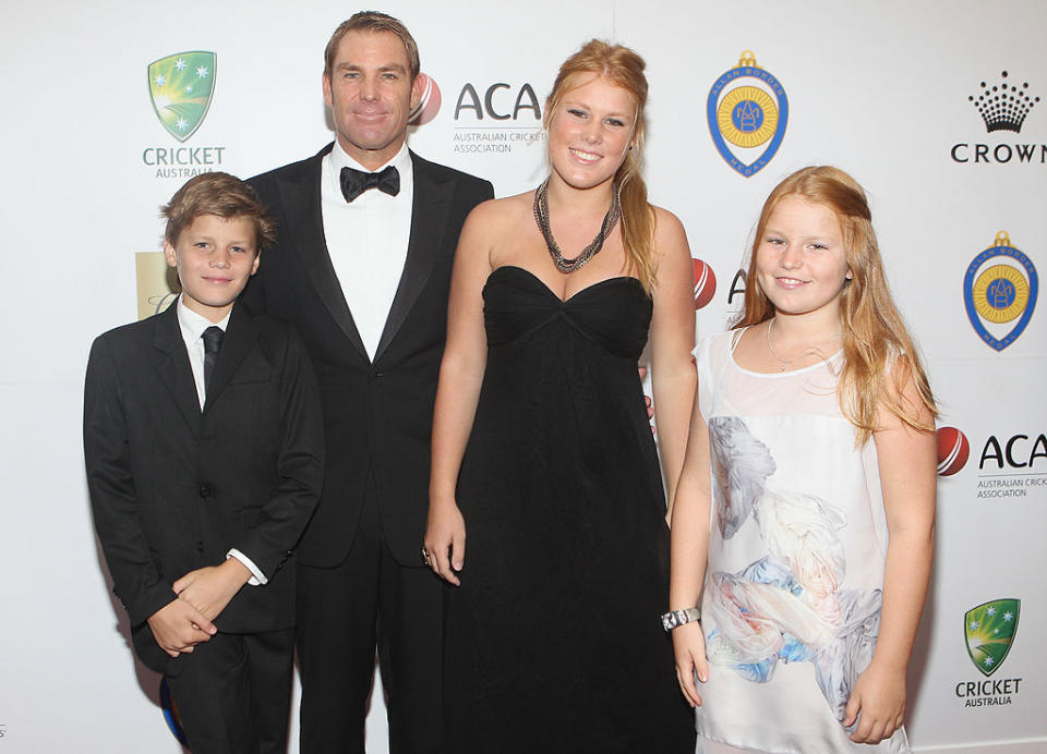 The late Shane Warne with his kids Jackson, Brooke, and Summer.